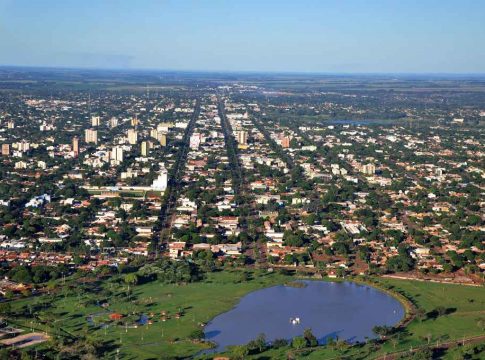 Dourados está entre as dez cidades do Brasil com maior geração de empregos
