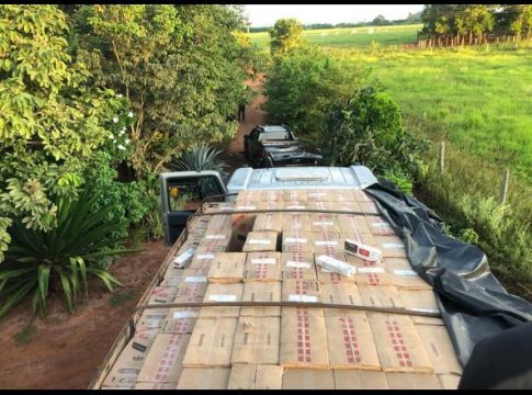 Polícia intercepta veículos e apreende mais de 29 mil pacotes de cigarros contrabandeados
