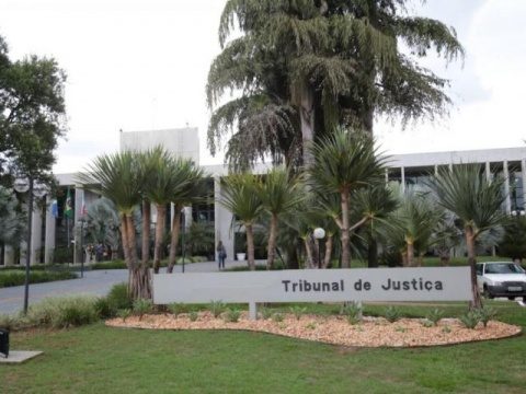 Homem é condenado a 23 anos por violentar e engravidar a filha de 11