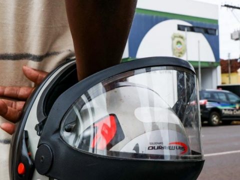 Estelionatários “compram” moto com falso depósito e pedreiro fica a pé