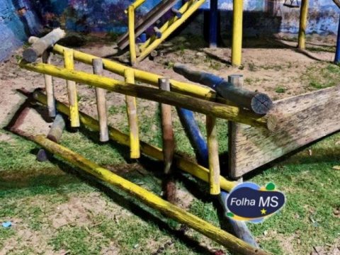 Criança morre após ser atingida na cabeça por pedaço de escorregador