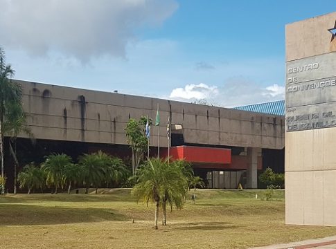 Com a presença do ministro Mandetta, encontro reúne 2,2 mil profissionais da saúde na 2ª feira