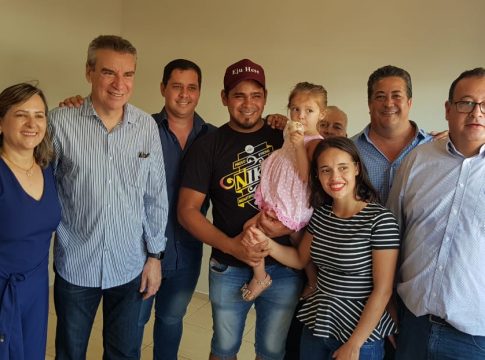 Paulo Corrêa pede em Sete Quedas pavimentação da pista do aeroporto
