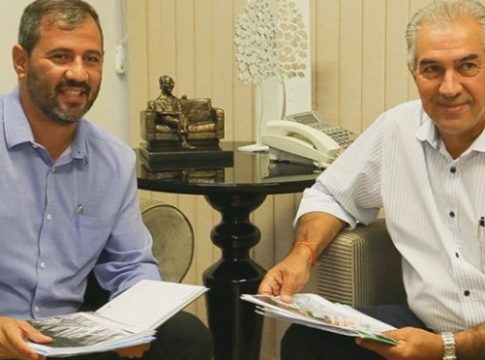 Governador aprova medidas que fortalecem cursos de Medicina e pós-graduação da UEMS