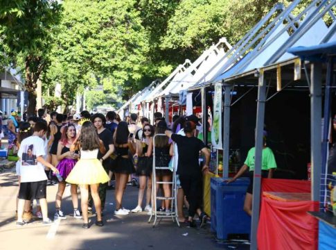 Nas duas primeiras noites de carnaval, 85% dos atendidos por embriaguez são adolescentes