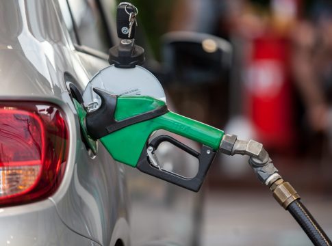 Confira a pesquisa: Gasolina no interior já passa de R$ 5 e etanol ainda não compensa