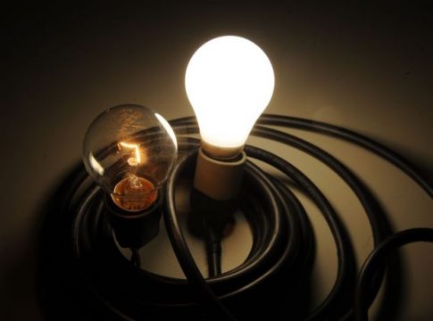 Conta de luz ficará mais barata em fevereiro