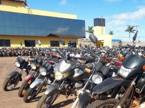 Detran-MS faz leilão online de 80 veículos apreendidos no interior