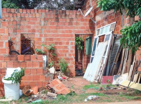 Com 12 mortes por dengue em MS, Saúde monitora “acumuladores”