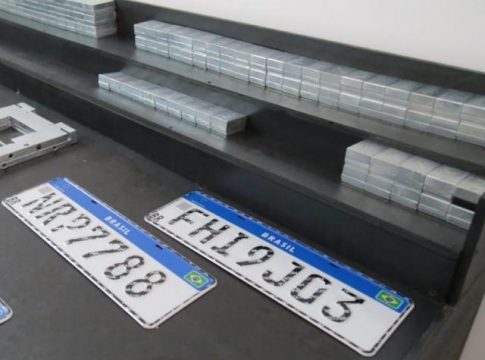 Última empresa reduz valor e placas Mercosul agora saem a partir de R$ 258