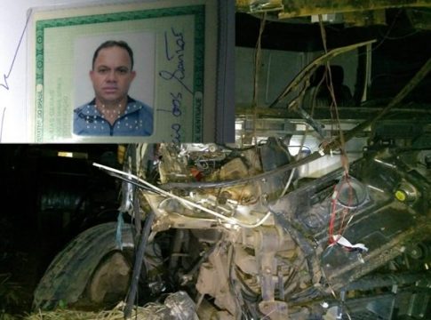 Passageiro é arremessado para fora de carreta e morre em acidente