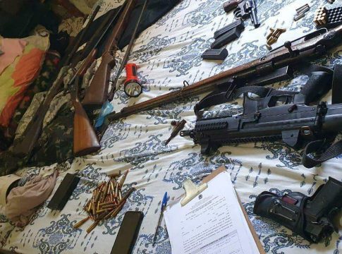 PF faz operação contra policiais por sequestro na fronteira de Corumbá
