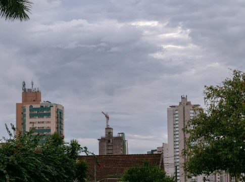 Chuva leva o verão embora e inaugura outono com temperaturas mais amenas