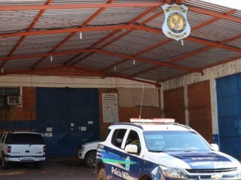 Polícia flagra dupla com “pombos” prontos para serem enviados à Máxima
