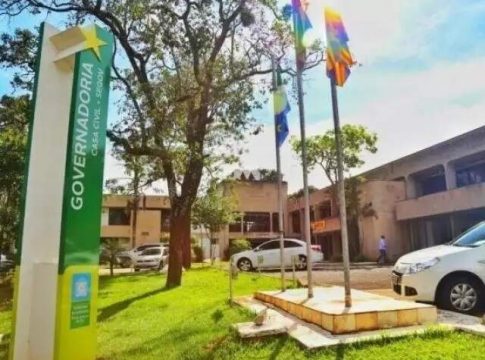 Governo suspende prazos em relação a processos e sindicâncias