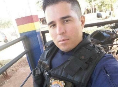 À caça de guarda municipal que matou dois, polícia ouve testemunhas