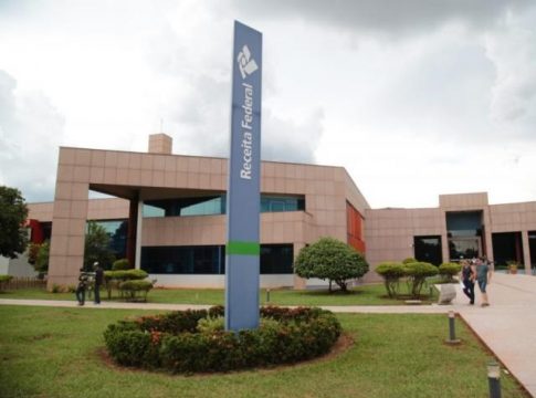 Receita fecha primeiro dia com 13,4 mil declarações de IRPF no Estado