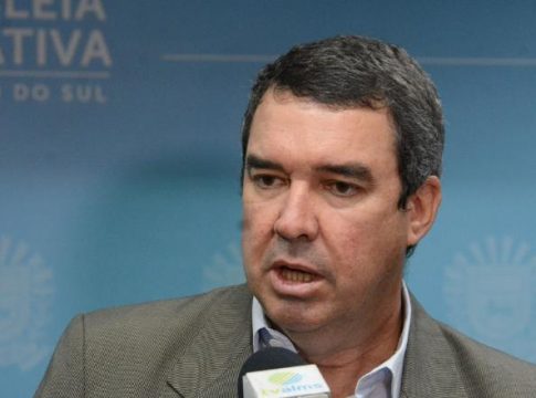 Governador sinalizou que é favorável a projeto para renegociar consignados, diz secretário