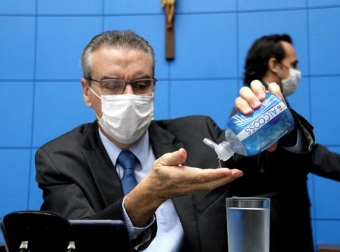 Assembleia prorroga suspensão de atividades até 25 de maio