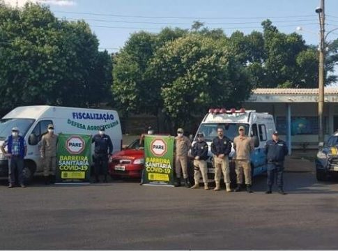 Em 24h, fiscais desinfetaram 1080 veículos nas barreiras sanitárias de MS