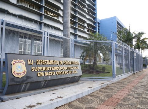 Guarda preso com quase R$ 80 mil em contrabando receberia R$ 300 por ‘frete’