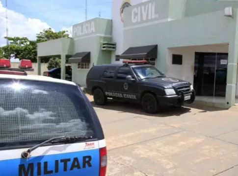 Mulher é presa por deixar filhos de 1 e 3 anos sós e ir à academia