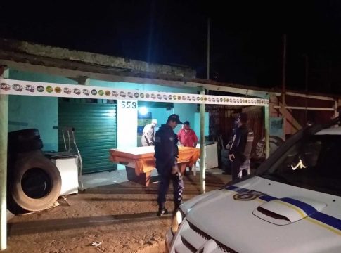 Operação manda 58 para a casa, fecha 16 comércios e apreende 5 motos