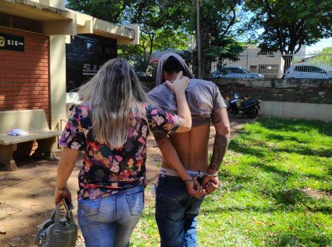 Líder de oposição ao PCC suspeito de assassinatos é preso com duas armas
