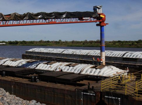 Com nova estrutura, Porto Murtinho vai exportar 20% da soja de MS