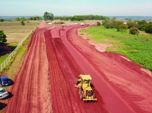 Governo do Estado inicia obra do asfalto ligando Japorã e Iguatemi