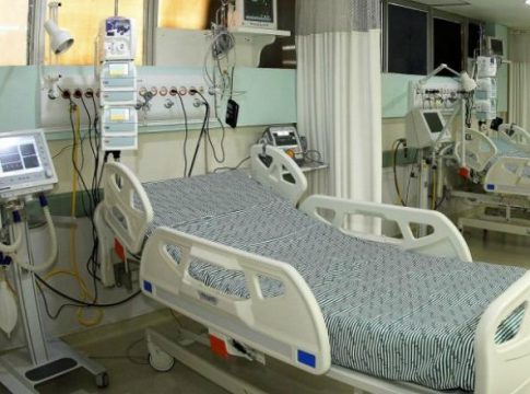 A cada 100 infectados, 93 se curaram ou têm quadros leves de Covid-19