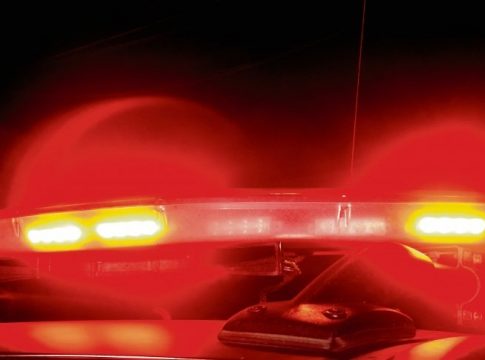 Jogo virou: mulher é presa por espancar e trancar namorado em casa