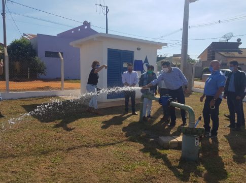 Secretário Riedel autoriza 56 km de rede de esgoto para 2.461 residências em Mundo Novo