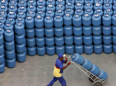 Petrobras aplica nesta quinta reajuste de 5% preço no gás de cozinha