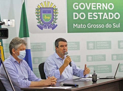 Prosseguir: Governo apresenta plano para evitar mais restrições e lockdown
