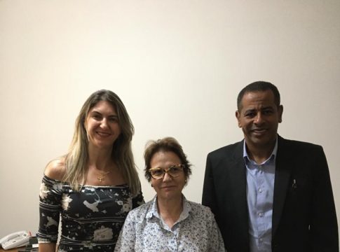 Vice-prefeita Fabiana deixa secretaria para pleitear nova dobradinha com prefeito Léo