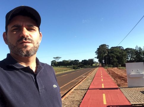 Vereador Carlinhos pede iluminação na pista de caminhada e manutenção de ruas urbanas
