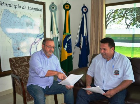 Prefeitura de Itaquiraí paga junho amanhã e 50% do décimo terceiro dia 01