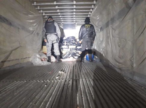 Preso traficante que levava 5 toneladas de maconha em caminhão-baú para o RJ