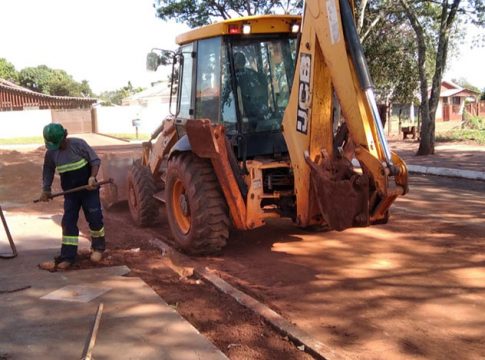 Em Japorã foi iniciada obra que vai ligar 81% das residências na rede coletora de esgoto