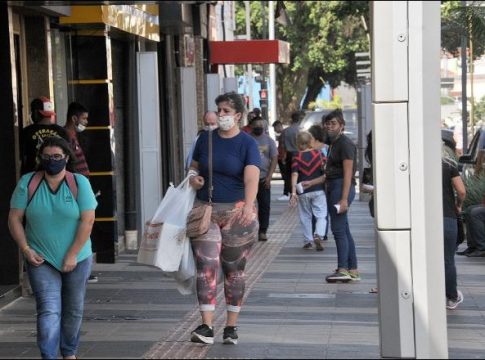 Desde o Dia das Mães, casos de Covid-19 aumentaram 2.000% em MS
