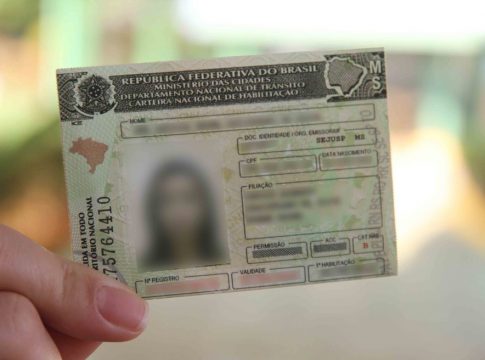 De cada 5 condutores de MS, 1 está com a carteira de habilitação vencida: 261 mil, diz Detran