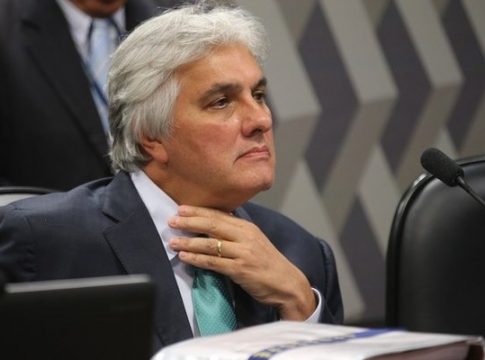 Ex-senador Delcídio incentiva candidatura do PTB à prefeitura de Mundo Novo