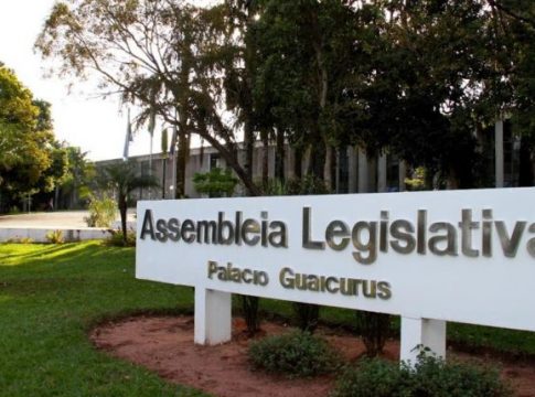 Assembleia vai fazer testes de covid em deputados e funcionários