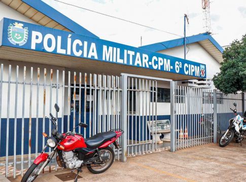 Irmãs pedem socorro em pelotão da PM após adolescente ser espancada pela mãe