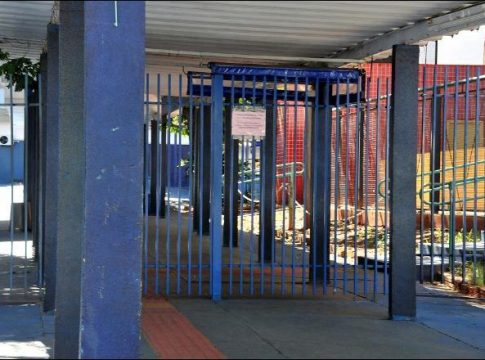 Governo avalia testagem em massa para volta às aulas em MS