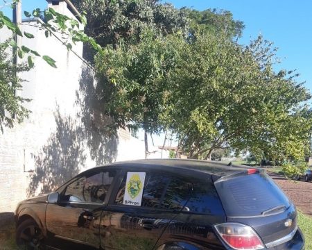 Carro roubado em SC é recuperado pelo BPFRON em Guaíra