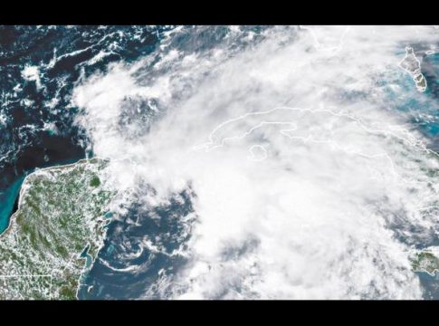 Moradores de Louisiana e Cuba são retirados por ameaça de tempestade