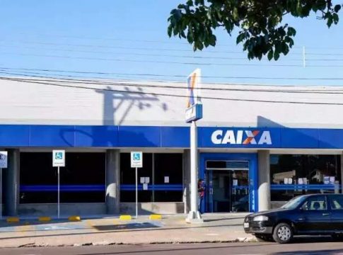 Nascidos em agosto já podem sacar abono salarial da Caixa nesta terça