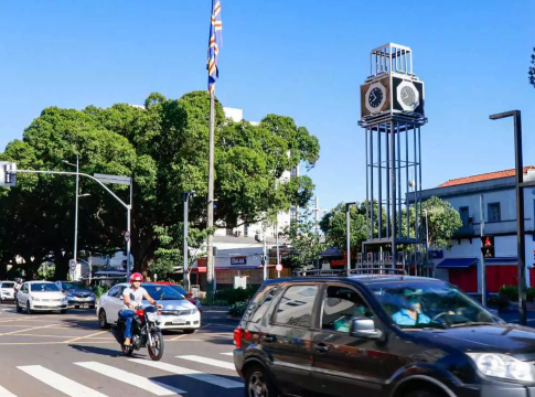 Prazo para pagar licenciamento de veículos com placas finais 7 e 8 termina hoje